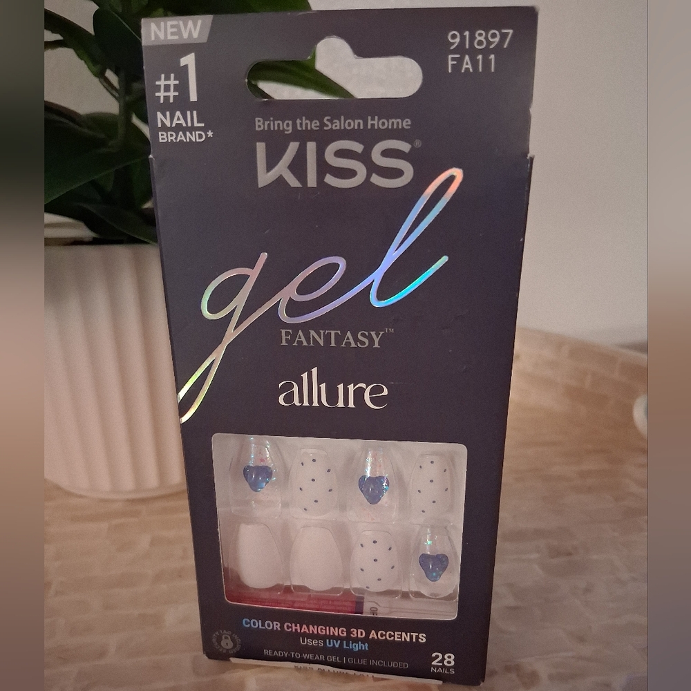 KISS Gel Fantasy Allure Nail Set
